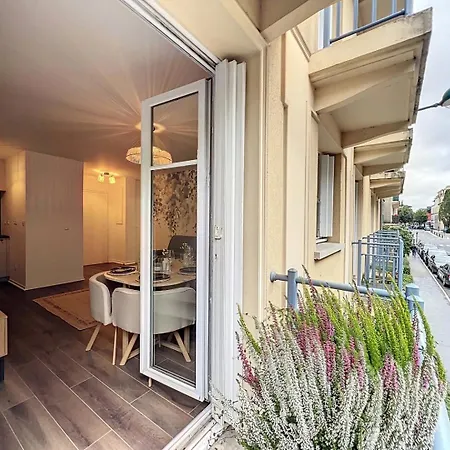New Renovated Apartment At Disneyland, 1 Min From Train Station Chessy  Exterior photo