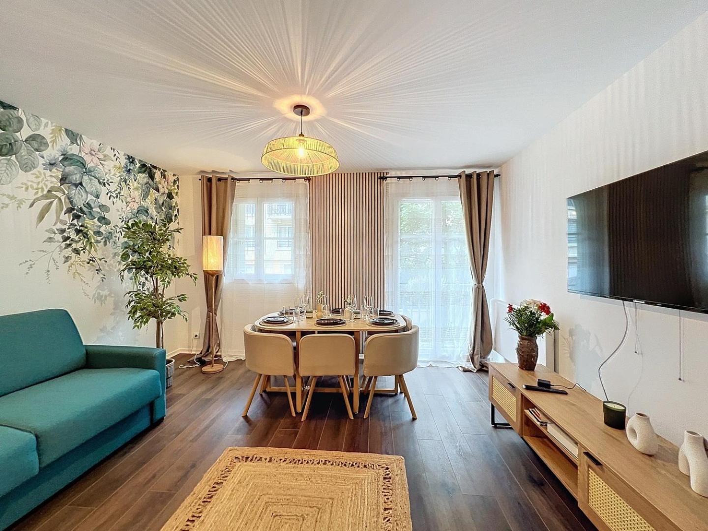 New Renovated At Disneyland, 1 Min From Train Station *