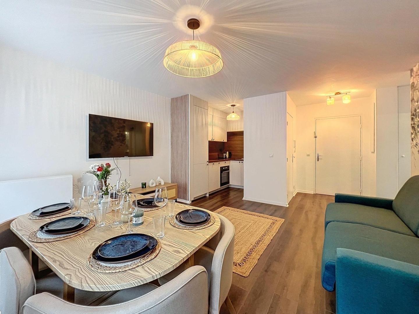 Apartment New Renovated At Disneyland, 1 Min From Train Station *